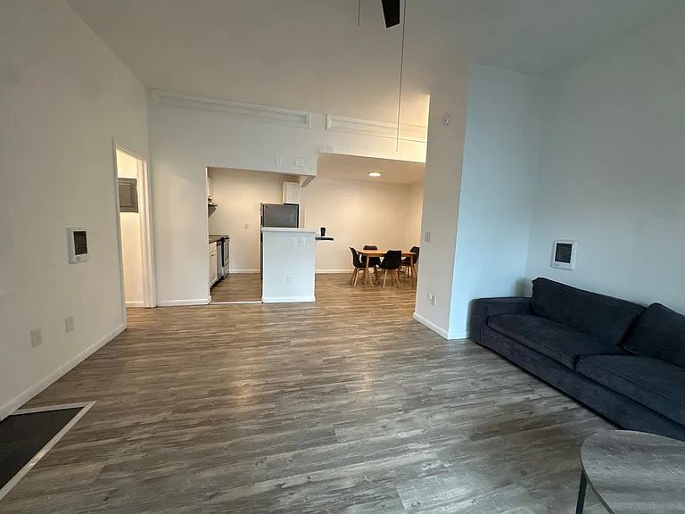 University Park Apartments near Cornell University — Photo 142