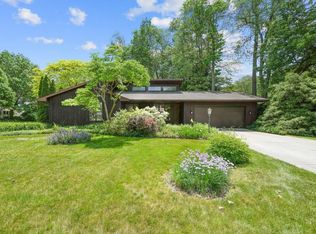 12040 Balsam Cir, Granger, IN 46530