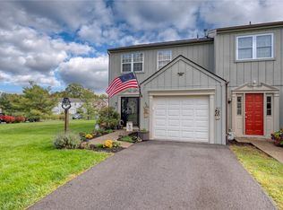560 Brandywine Dr, Cranberry Township, PA 16066