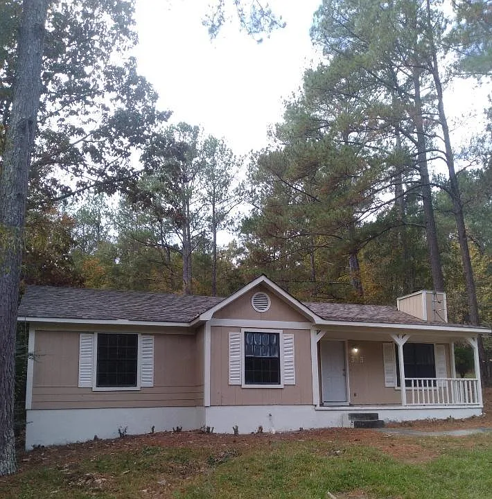 3 bed, 1148 sqft, $1,600 — Photo 2