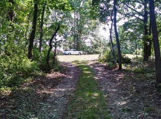 26 Jordan Cove Rd, Waterford, CT 06385