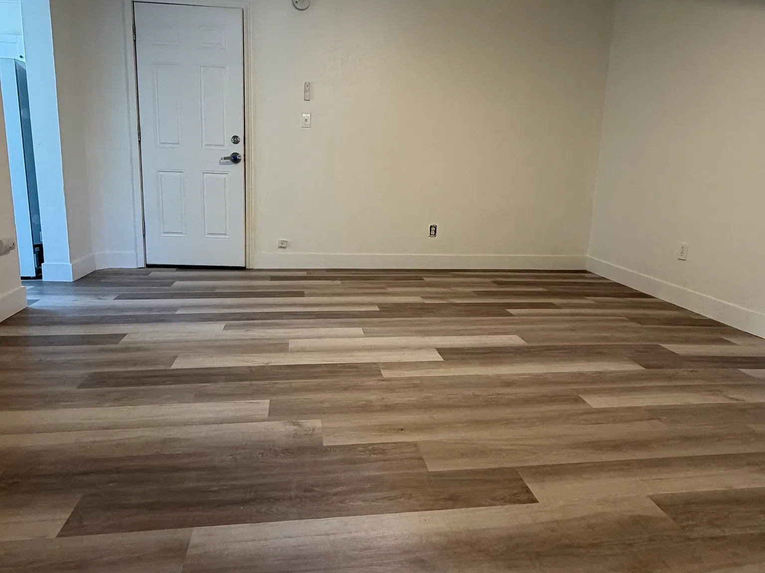 1 bed, 765 sqft, $1,175 — Photo 2