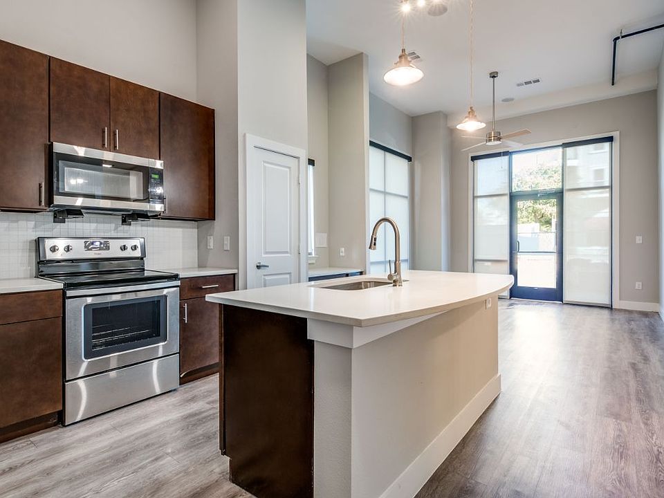 1st image of 6021 Parker Blvd #2406