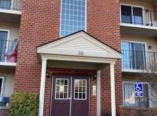 36 Maple St #K, Southampton, MA 01073