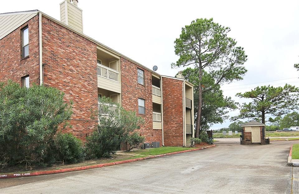 1st image of 2501 Gulf Fwy APT 264