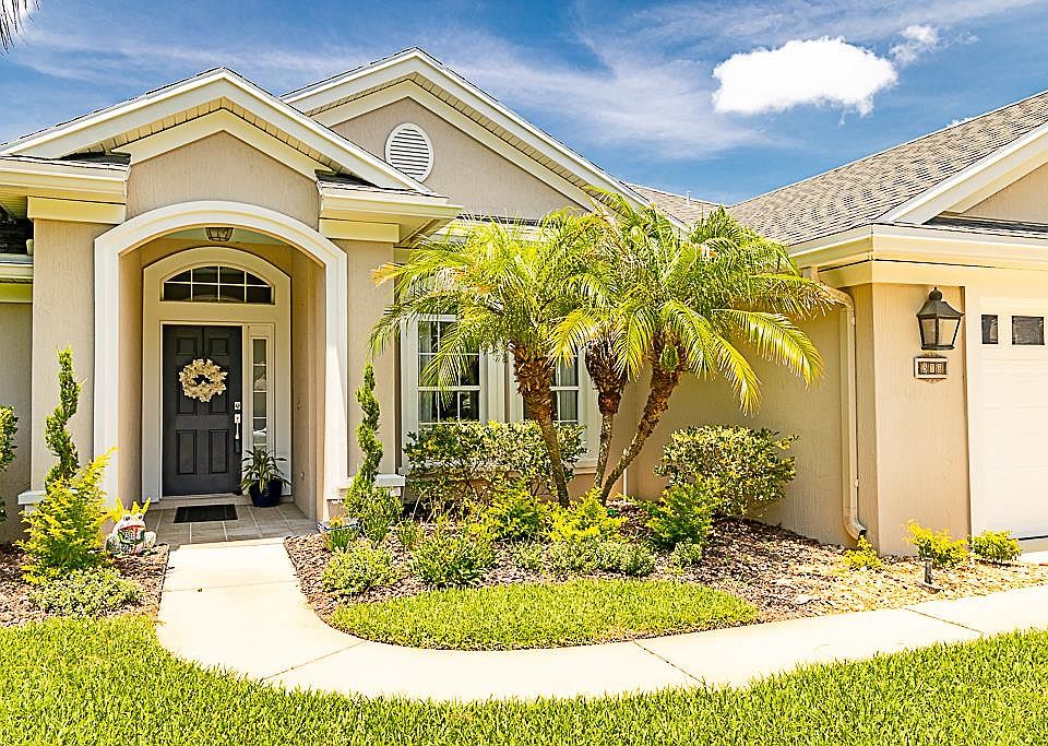 1st image of 513 Pebble Brook Dr