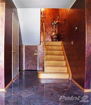 (5)Entry Foyer