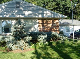 6906 Sprouse Ct, Springfield, VA 22153