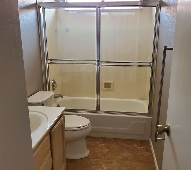 1st image of 2910 E Muirwood Dr