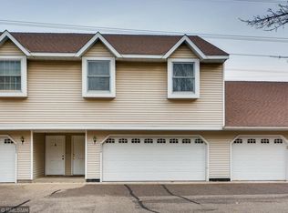 2249 Woodlynn Ave E, Maplewood, MN 55109