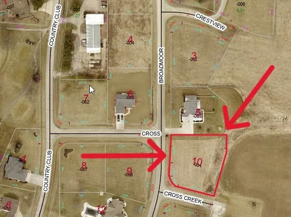 10 Broadmoor, Mattoon, IL 61938