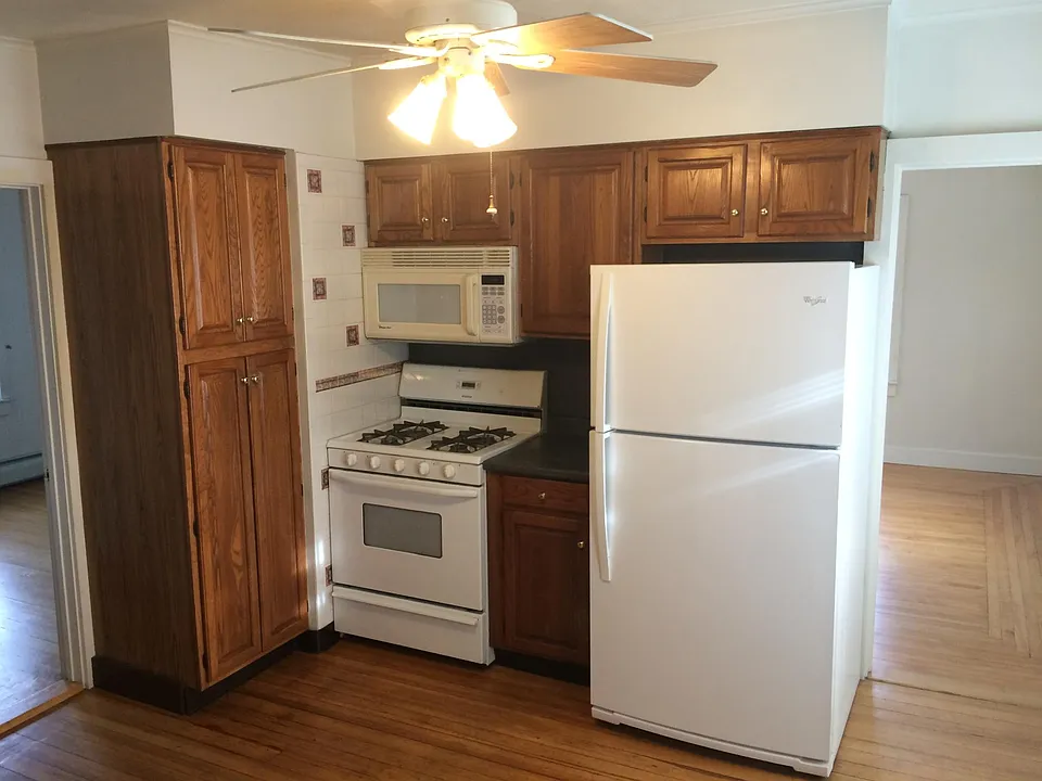 97 Mawney St #2