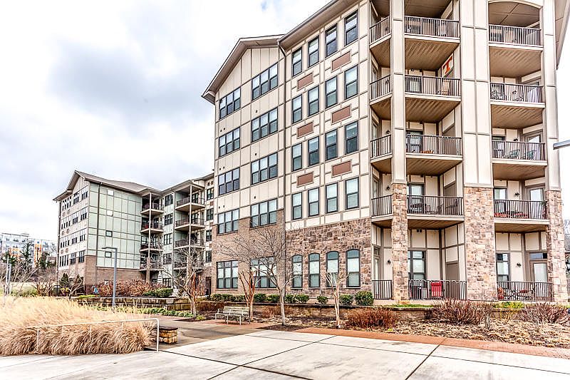 1st image of 445 W Blount Ave APT 505