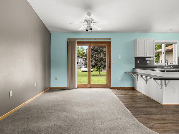 5th image of 506 5th St