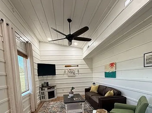 2 Lighthouse Rd, Monticello, KY 42633