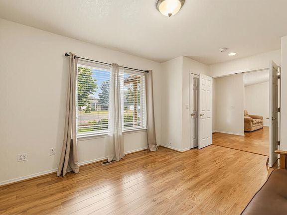 5th image of 2640 Nile St