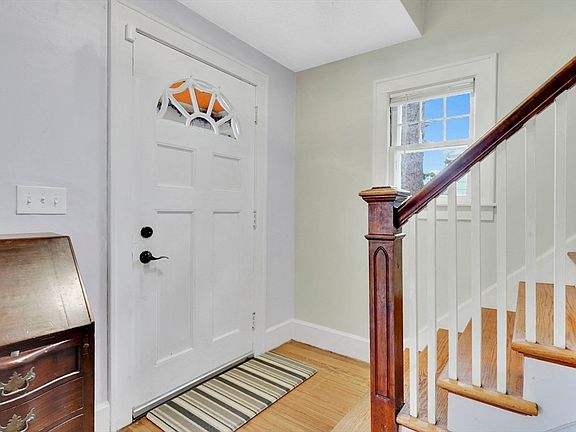 4th image of 16 Fenimore Blvd