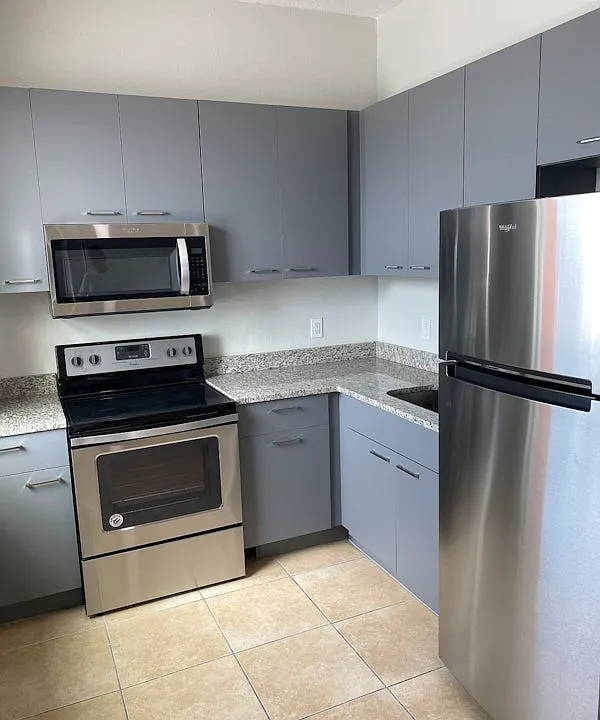 Colonial Drive Apartments