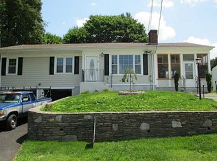 8 Mongone Dr, Johnston, RI 02919