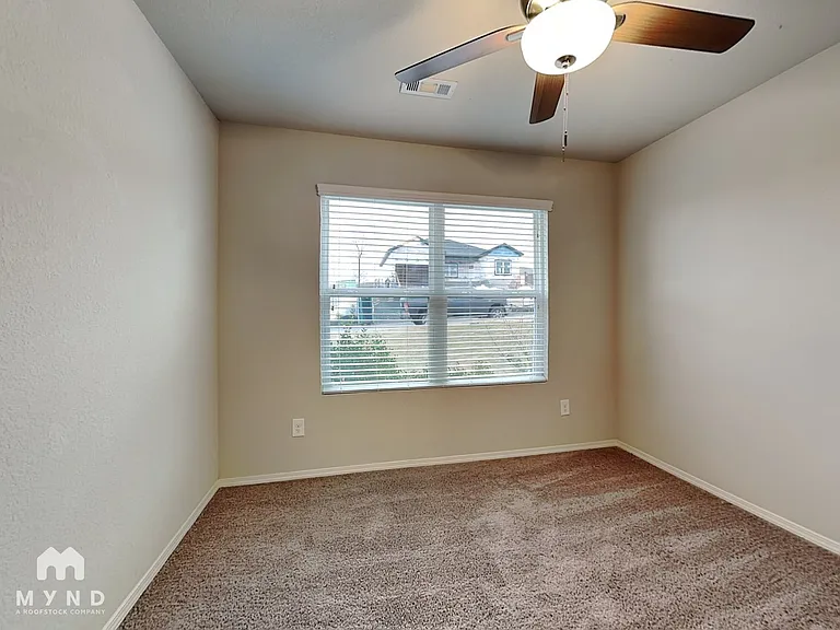 940 Pinehurst Loop — Photo 10