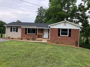 196 Peoples Creek Rd, Advance, NC 27006