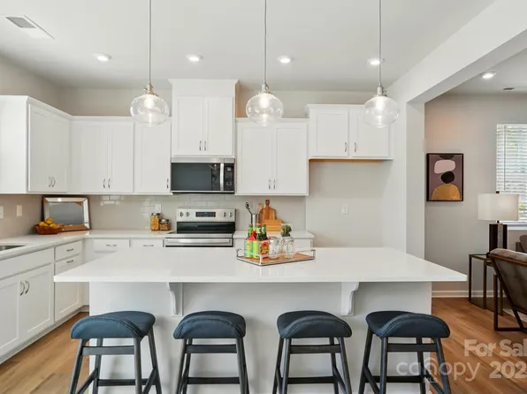 645 Cassidy Ct, Clover, SC 29710