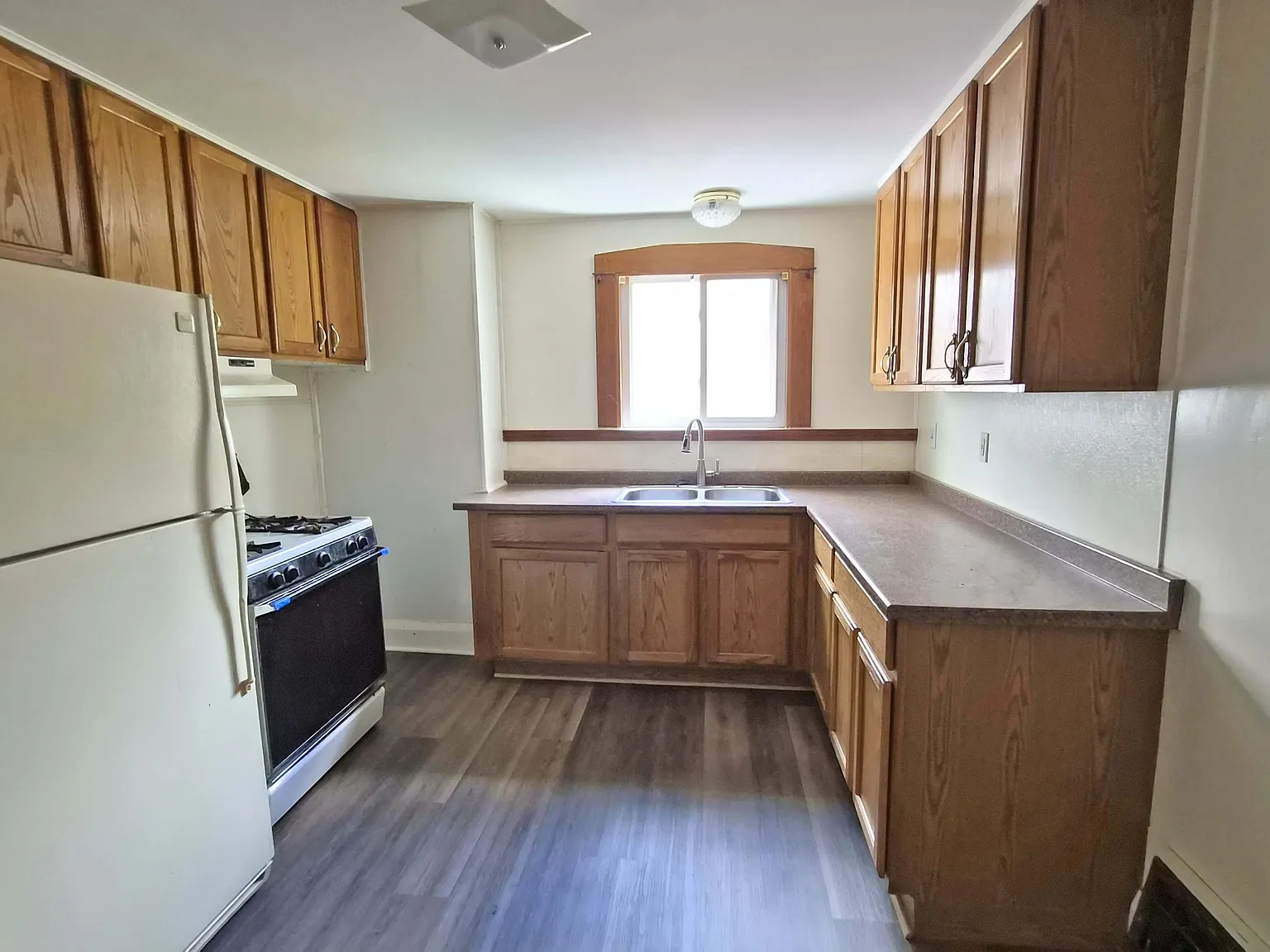 North Brockway Avenue 52 - 54 - 3 — Photo 3