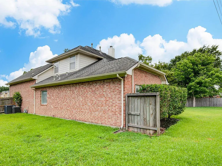 1803 Senca Springs Ct — Photo 47