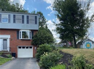 2595 Ashwood Ct, Freedom, PA 15042
