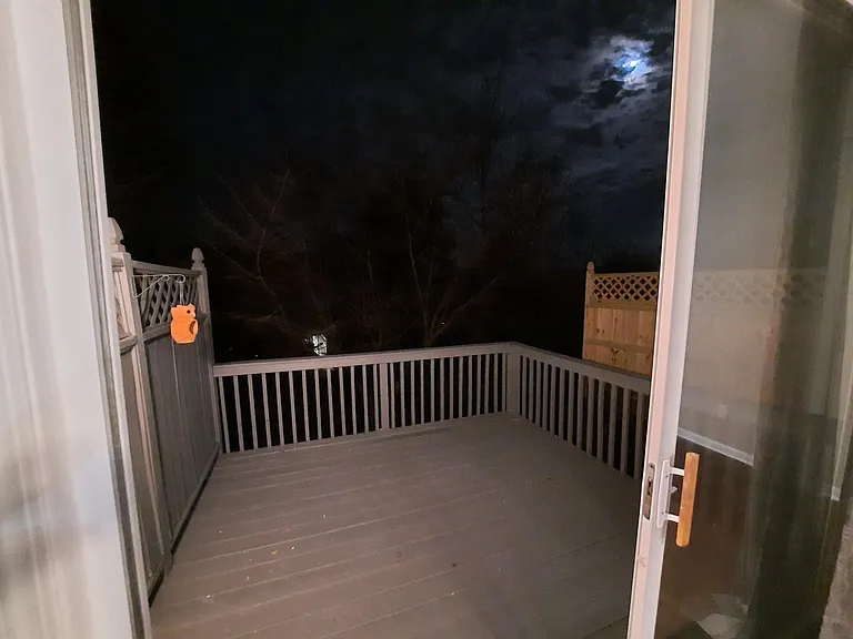 2nd floor deck off living room