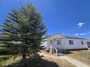 26 Laurel Ave, Bridgeport, CA 93517