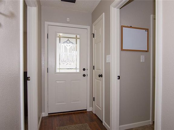 4th image of 6113 Rocky River Dr