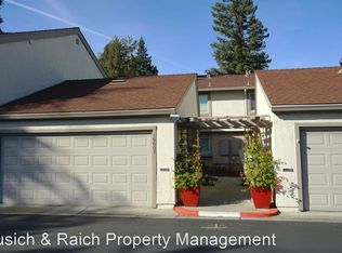 19907 Vineyard Ln, Saratoga, CA 95070