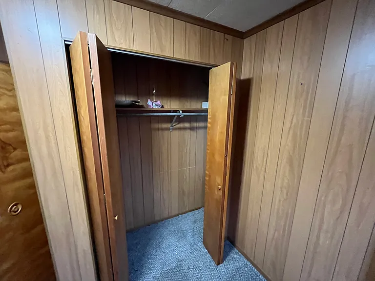 576 Bronx Dr — Photo 14