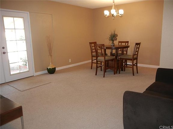 3rd image of 8451 Hickory Dr