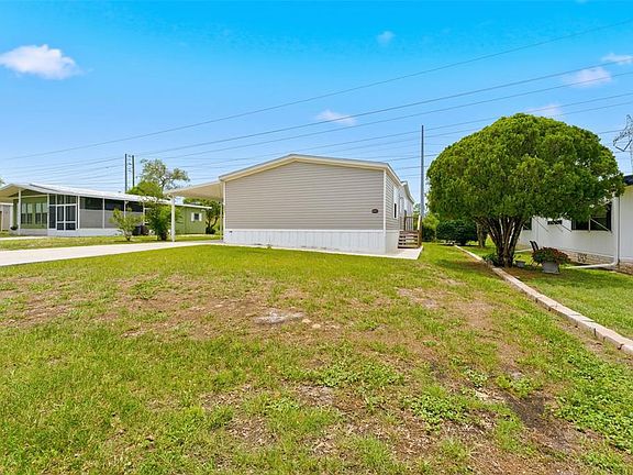 3rd image of 8551 ELECTRA AVENUE
