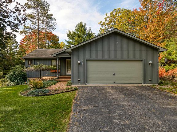 2nd image of 4125 Holiday North Ct