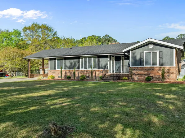 705 Clarence Court, Goldsboro, NC 27530