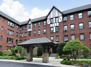 244 Bronxville Rd APT G2, Bronxville, NY 10708