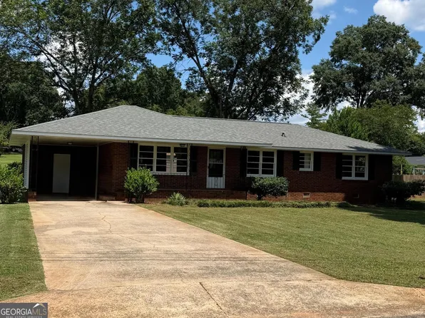 41 Larkwood Cir, Cartersville, GA 30120