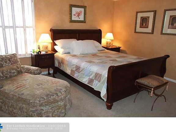 3rd image of 834 SE 20th Ave #834