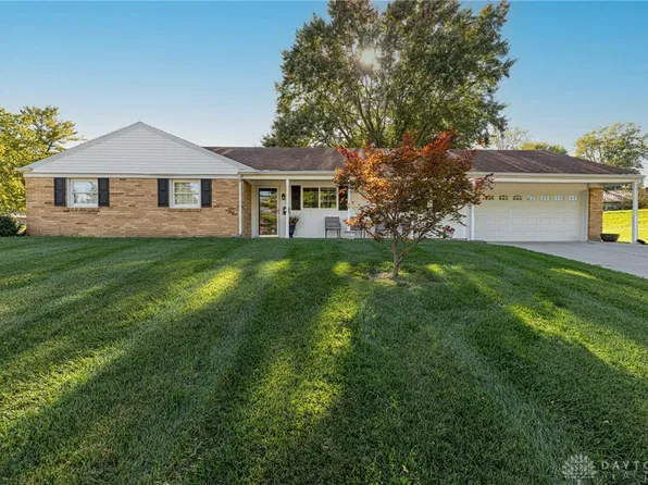 50 Edenhurst Dr, Dayton, OH 45458