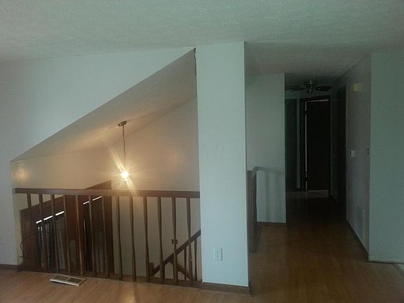 3rd image of 3938 Farm Brook Ln