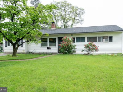 20 Serpentine Ln, Levittown, PA, 19055