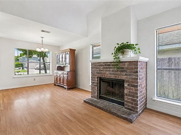 4th image of 409 Florida St