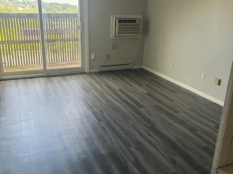 200 Polk St — Photo 4