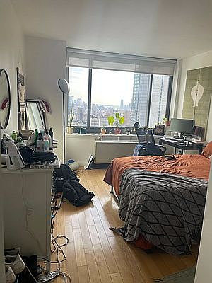 2nd image of 253 Broadway #1008
