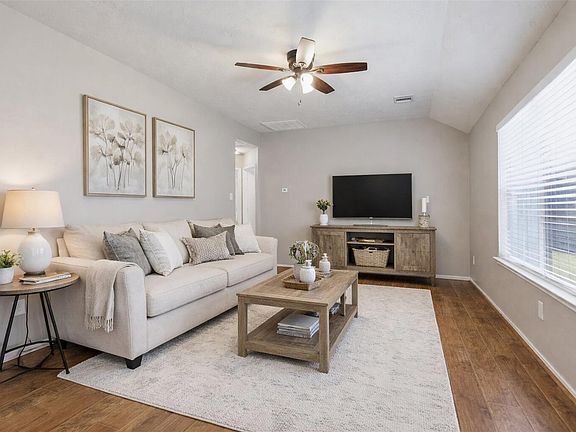 4th image of 7111 Cool Spring Ct