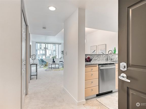 5th image of 177 107th Avenue NE #1019