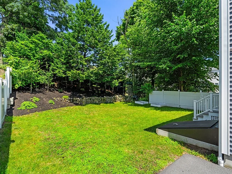 46 Mokema Ave — Photo 37